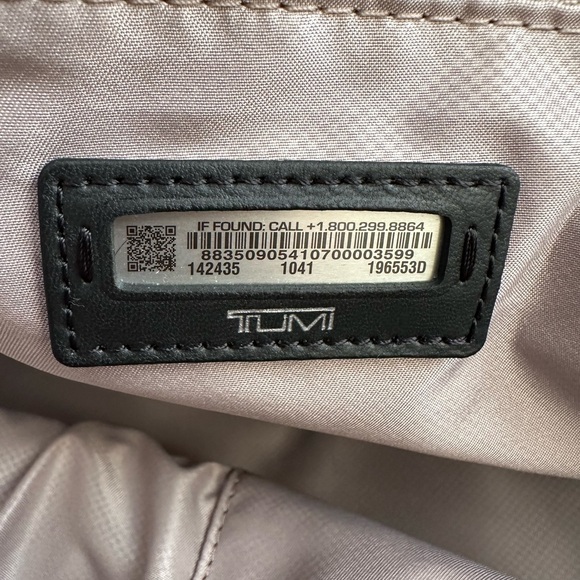 Tumi Corporate Collection Duffel Bag - Picture 11 of 14